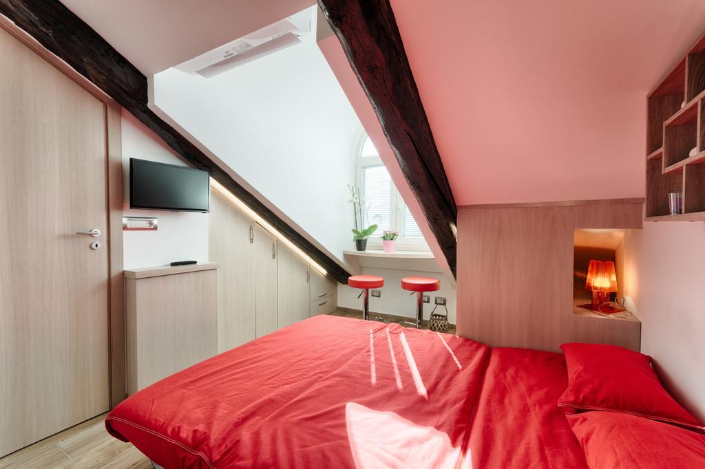 Multifunctional Stylish * Torino